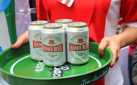 Bán bia Hà Nội… kèm khói và chuyện người Việt tẩy chay thương hiệu