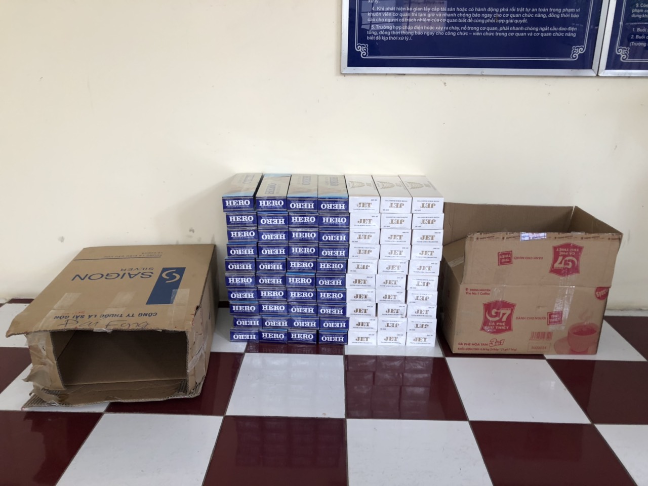 Cục Quản lý thị trường tỉnh Bà Rịa – Vũng Tàu: thu giữ hàng trăm bao thuốc lá điếu nhập lậu và nước tăng...