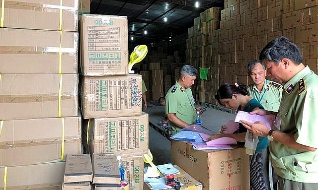 kho hàng lậu tại sài gòn