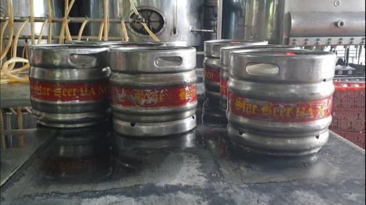 Hà Nội: Phát hiện hàng chục keg bia ‘nhái’ thương hiệu nổi tiếng tại Công ty TNHH Đại Việt Châu Á