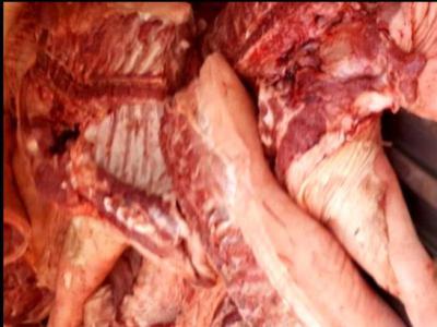 Chợ đầu mối Bình Điền suýt ‘hứng’ hàng trăm ký thịt heo bệnh