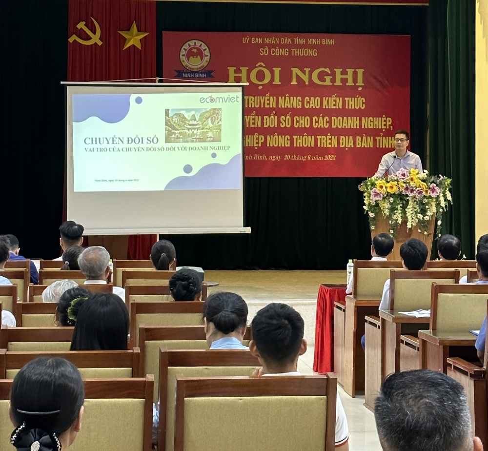 Nâng cao kiến thức ứng dụng chuyển đổi số cho các doanh nghiệp, cơ sở công nghiệp nông thôn trên địa bàn tỉnh Ninh Bình