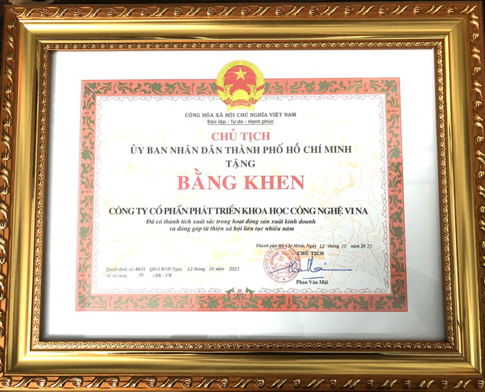 Bằng khen UBND TP. Hồ Chí Minh trao tặng cho Vina CHG vì có thành tích xuất sắc trong hoạt động sản xuất kinh doanh và đóng góp từ thiện xã hội nhiều năm